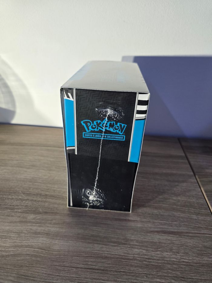 Etb foudre noir, carte pokemon - photo numéro 2