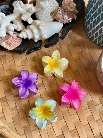 Pinces à cheveux en forme de fleur - neuves au choix