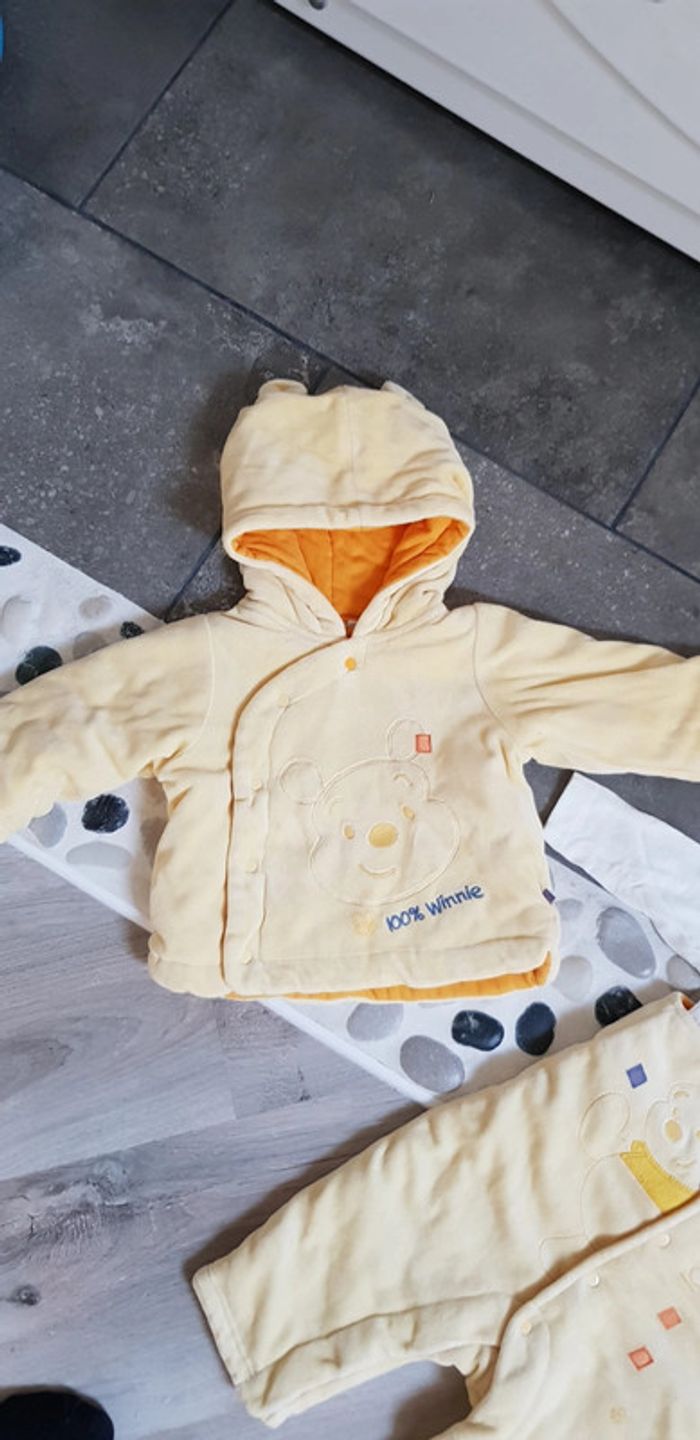 Ensemble winnie l'ourson 6-9 mois - photo numéro 3