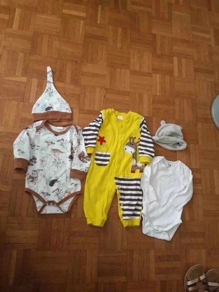 Lot vêtements 3 mois