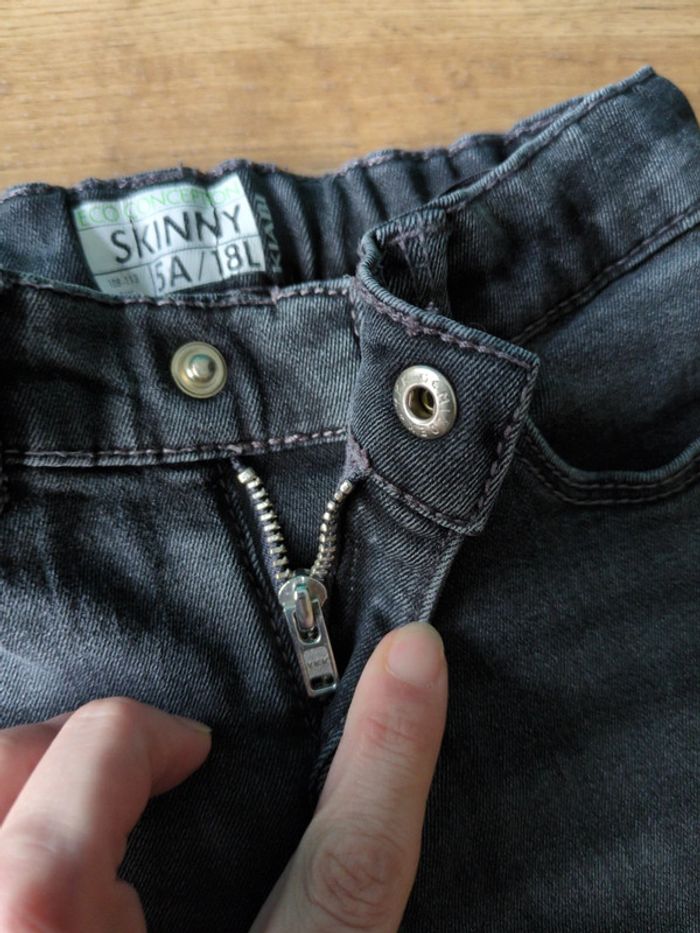 Jean skinny gris foncé fille 5 ans - photo numéro 4