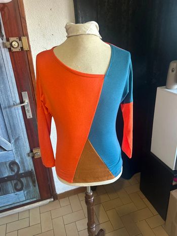 Haut coloré femme