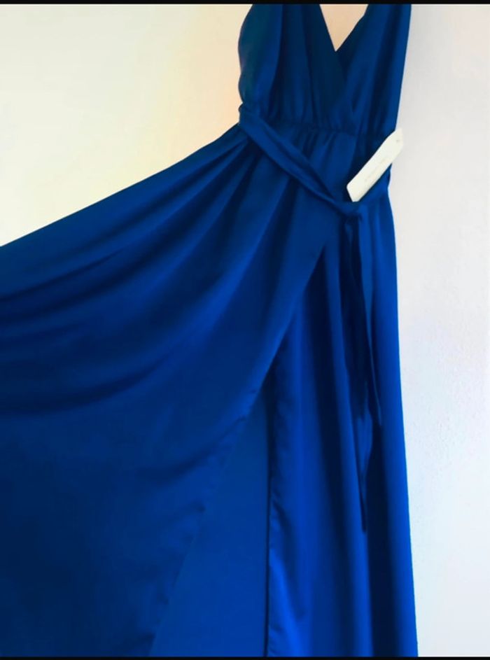 Robe en satin - photo numéro 3
