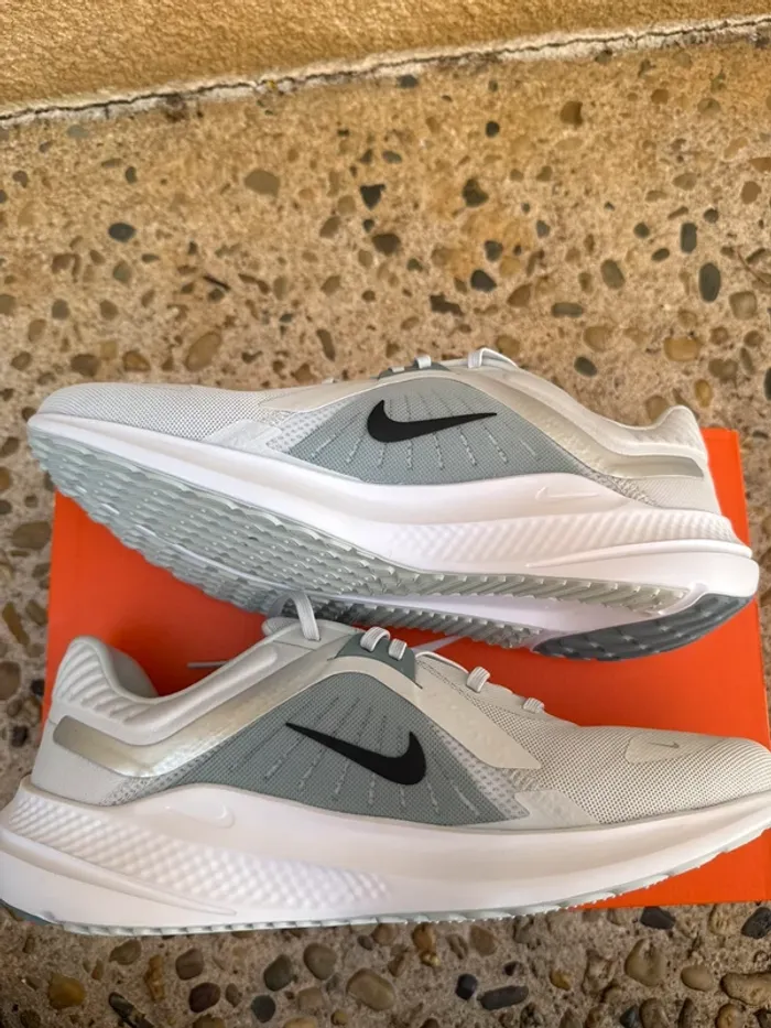 Nike Quest 5 – Running & Lifestyle | Neuves | Taille 46 | Coloris Photon Dust - photo numéro 5