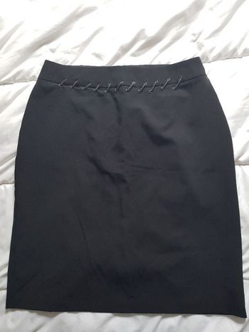Jupe droite femme noir. Taille 46. Kiabi. Longueur 62cm  tour taille 84cm