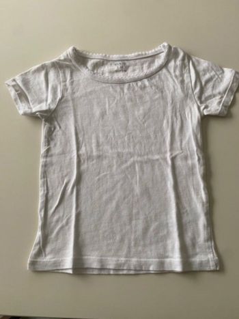 Teeshirt , sous vêtement 