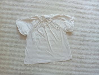 Tshirt fille 6ans Zara 🤍 🩶