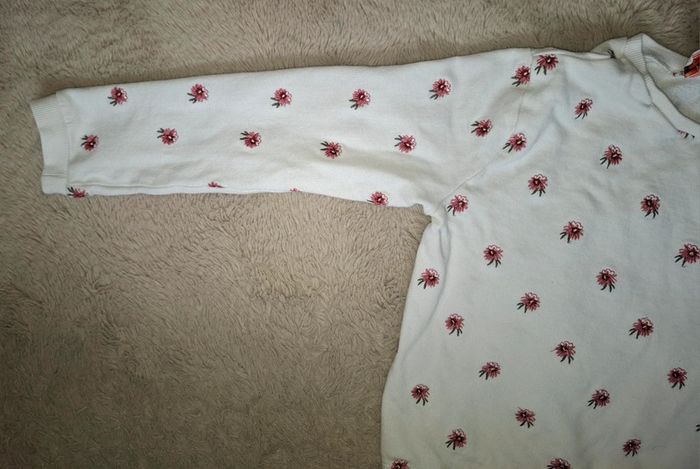 Pull blanc avec des fleurs rose 10 ans tao - photo numéro 4