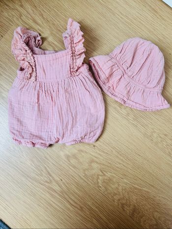 Barboteuse rose 1 mois