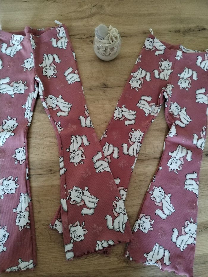 Lot de 2 leggings aristochats neufs 5ans