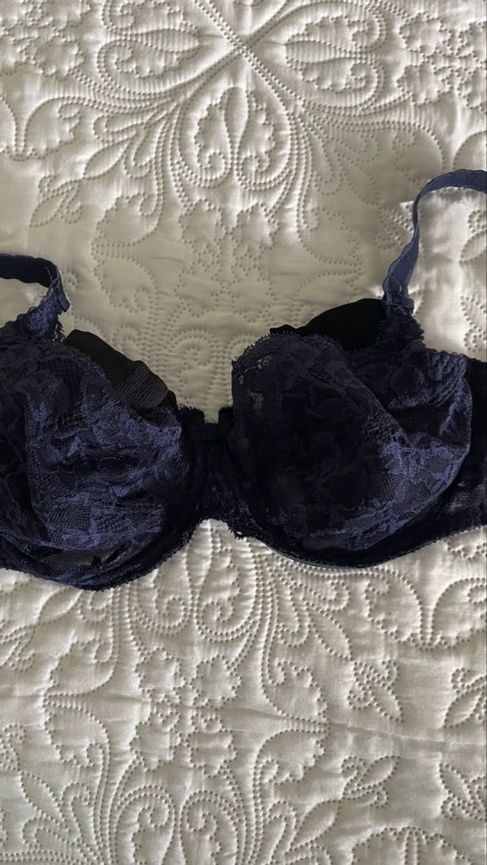 Soutien gorge bleu marine