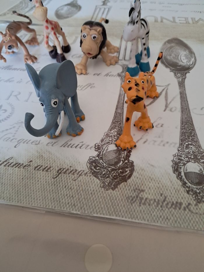 Figurines animaux  x 6 - photo numéro 4
