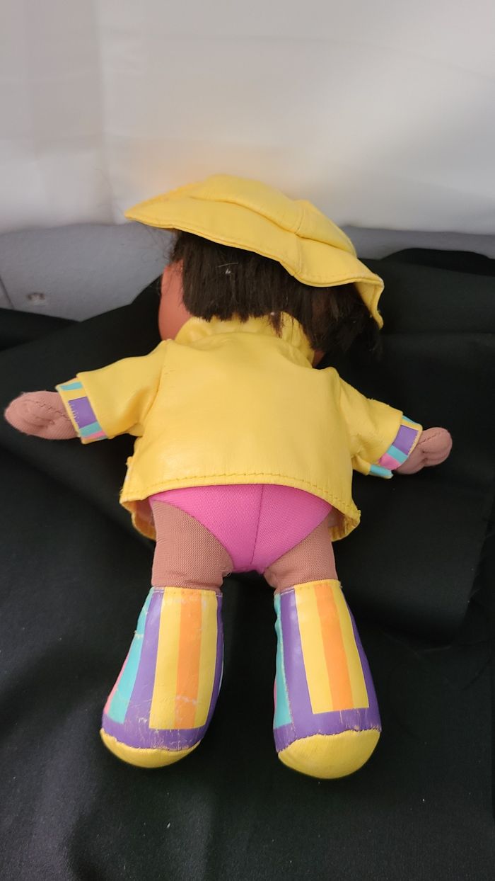 Fisher Price Rainy Day Dora l'exploratrice  Peluche Vinyl Face Imperméable 2004 - photo numéro 4