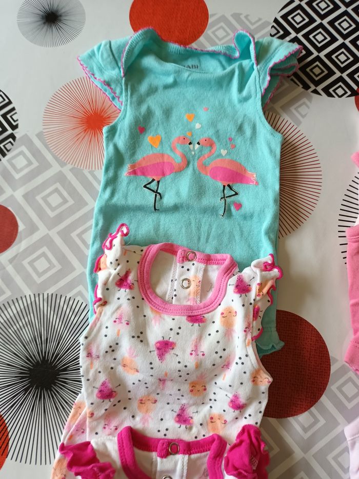Lot 6 bodies bretelle 👧 taille 1 mois - photo numéro 4