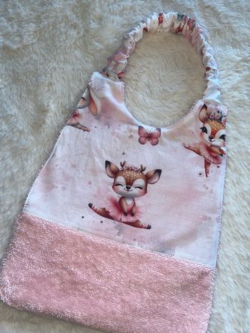 Bavoir élastique biche 8/24 mois 