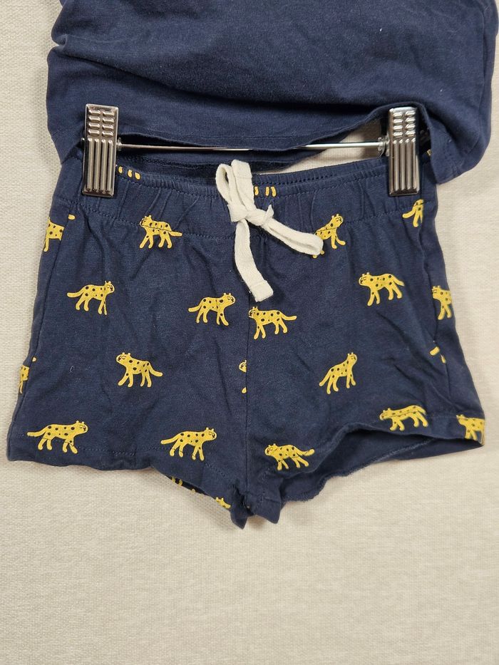 Ensemble 2 pièce t-shirt + short kiabi 9 mois 71 cm - photo numéro 4