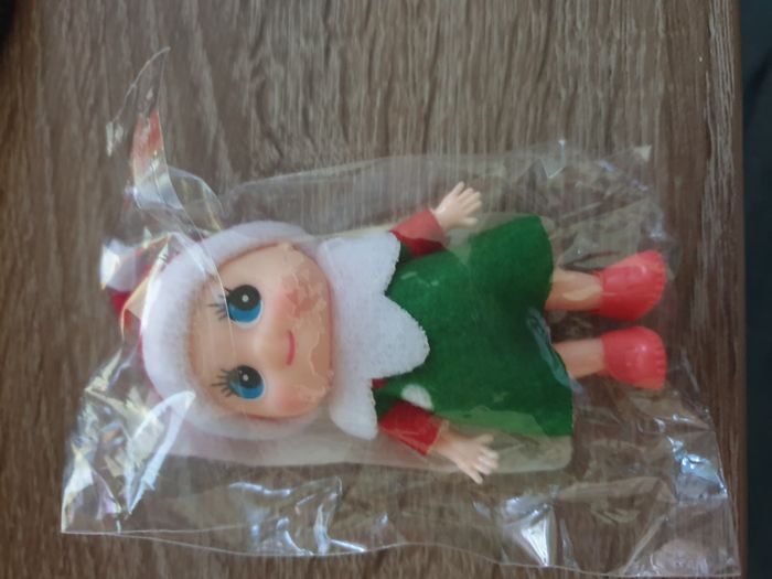 Bébé lutin farceur