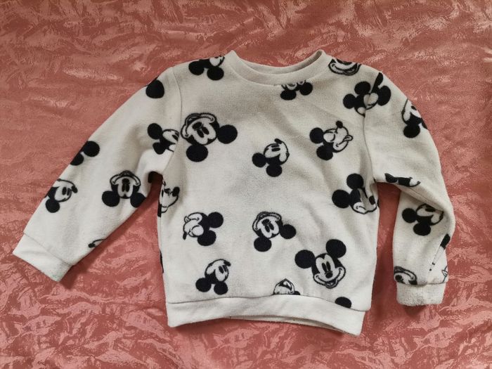 Pull Mickey noir et blanc 3 ans - photo numéro 6
