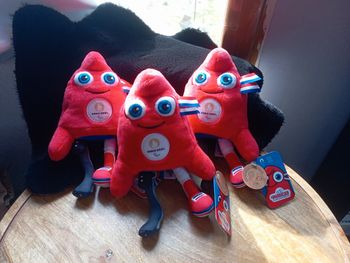 Lot de 3 Mascottes Phryges Paralympiques JO Paris 2024 Neuves Officielles