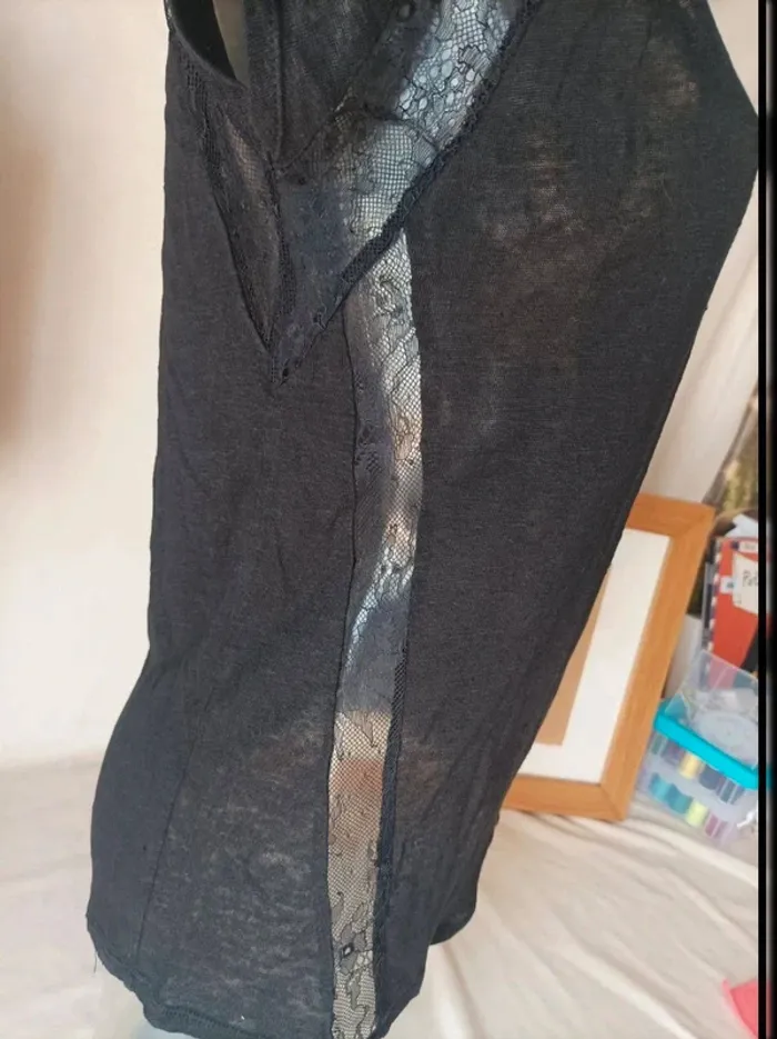 Tee-shirt Manches Courtes Naf Naf - Noir avec Détails Dentelle - Taille M - photo numéro 3