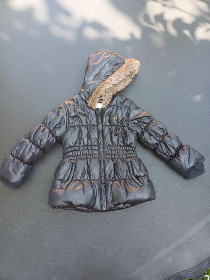 Doudoune noire à capuche