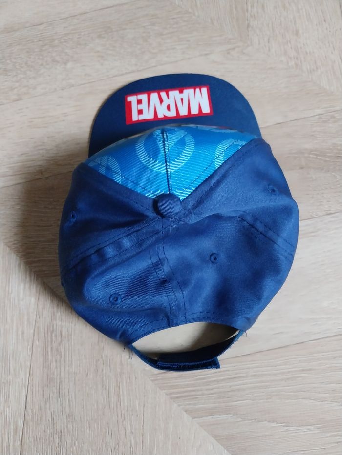 Casquette enfant Marvel neuve - photo numéro 2
