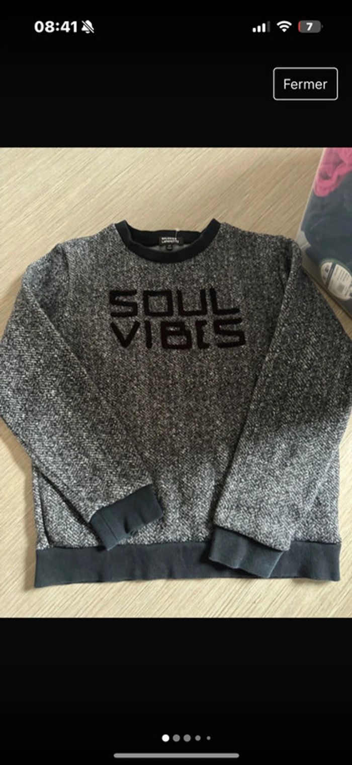 Pull chaud galerie lafayette. 14 ans