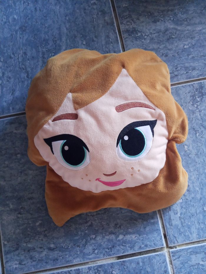 Coussin de Anna dans la reine des neiges Disney