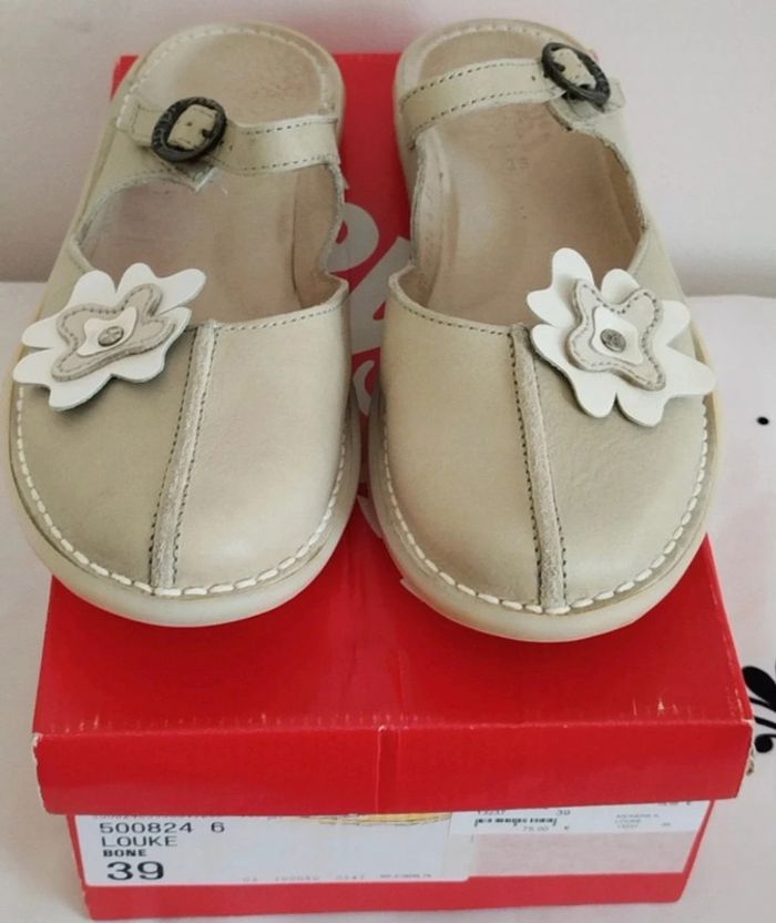 Chaussures grises en cuir Kickers taille 39