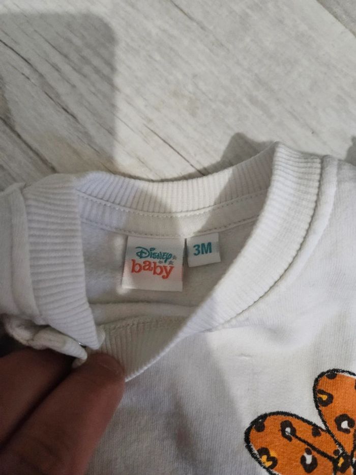 Pull disney / Taille 3 mois - photo numéro 3