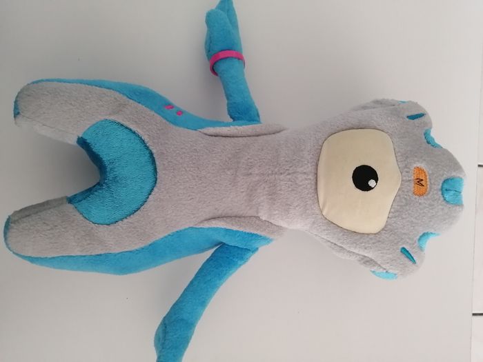 peluche mascotte olympique