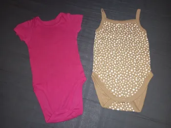 Lot body 9 mois