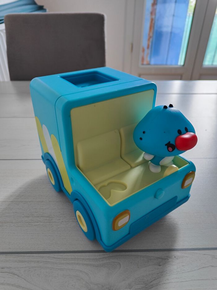 Voiture Oggy Oggy