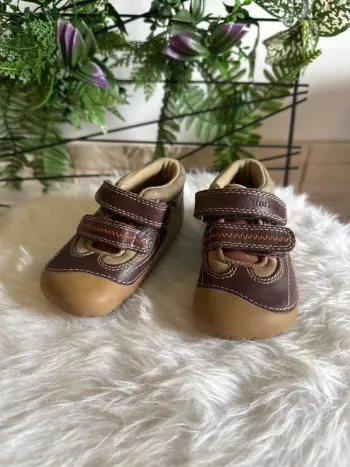 Chaussures start rite pointure 19, parfait état