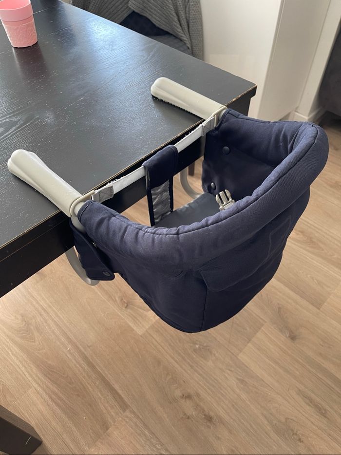 Siège de table - photo numéro 2