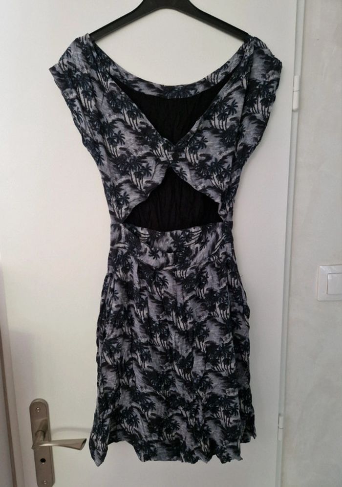 Robe Kookai taille 34 palmiers - photo numéro 2