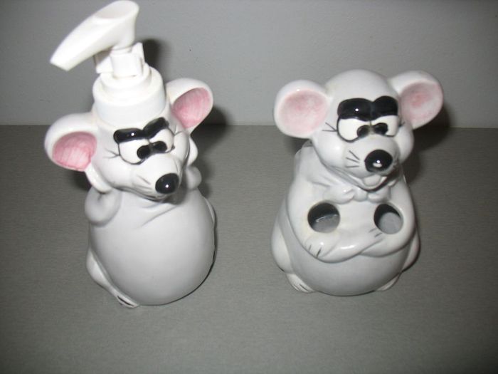 LOT DE 2 ARTICLES DÉCO POUR SALLE DE BAIN SOURIS - n°24 - photo numéro 2