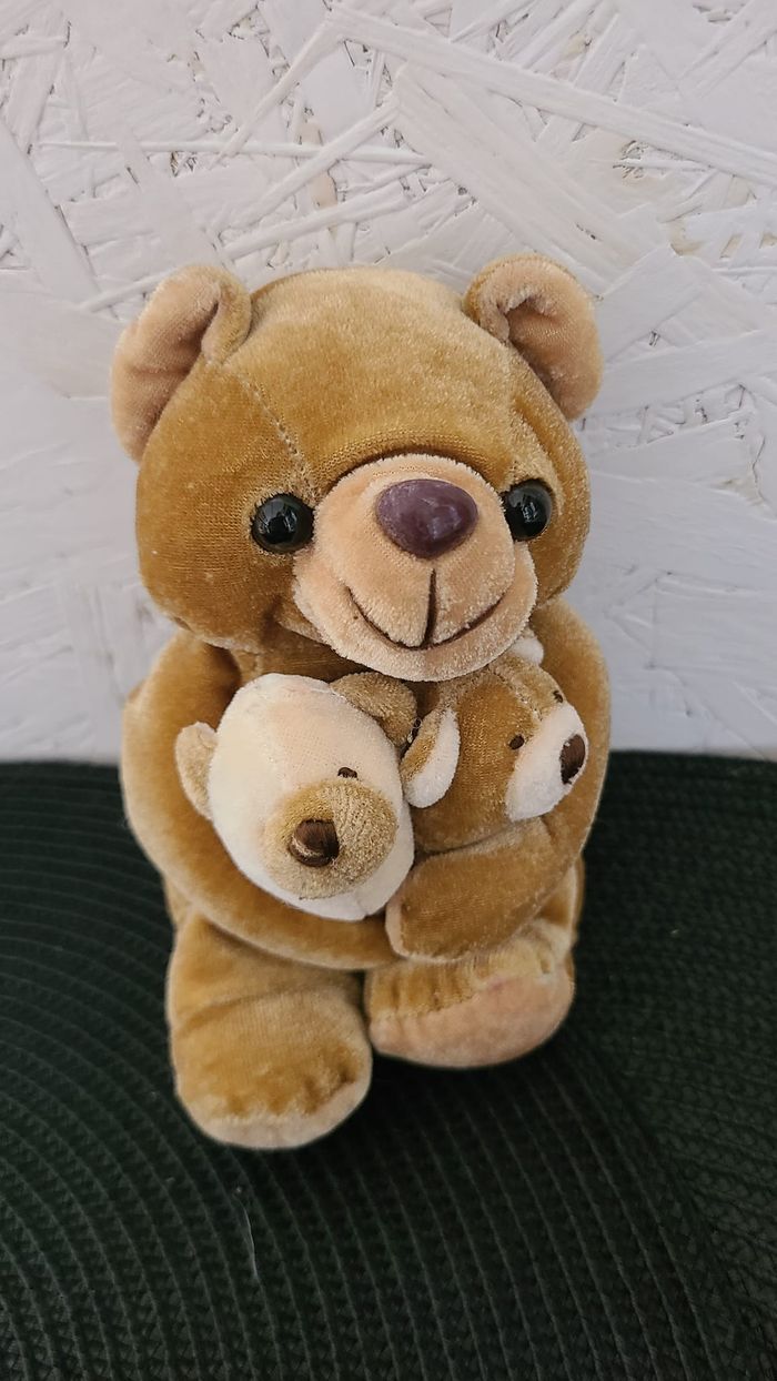 Petite Peluche doudou Maman ou Papa ours et ses 2 bébés GIPSY marron beige 14 cm - photo numéro 2