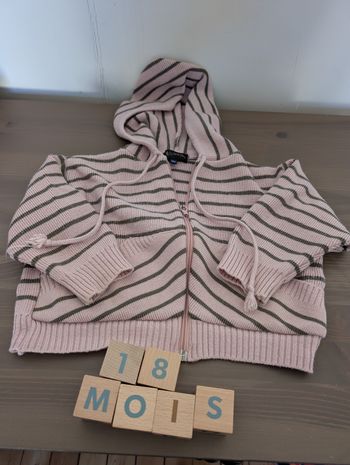 Gilet chaud en laine à capuche 18 mois 