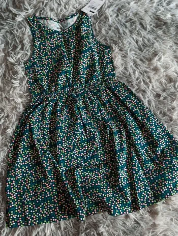 Magnifique robe 8 ans neuf étiquetter 💐