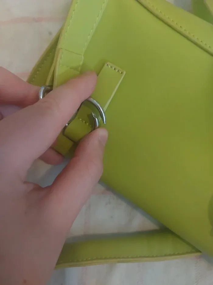 Sac à main vert fluo - photo numéro 4
