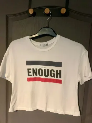 T-shirt Stradivarius - Taille S