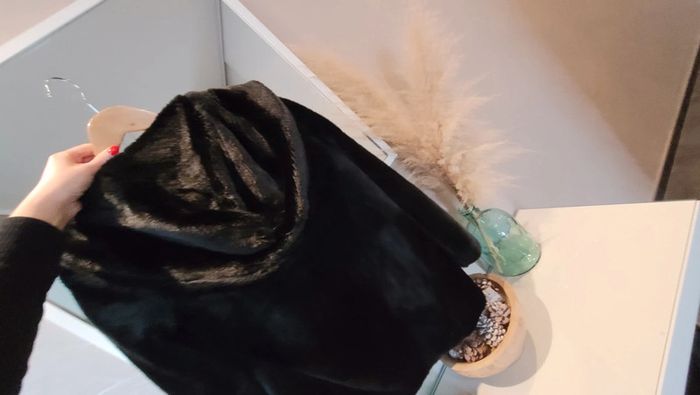 Veste fourrure pimkie taille s capuche noire - photo numéro 2