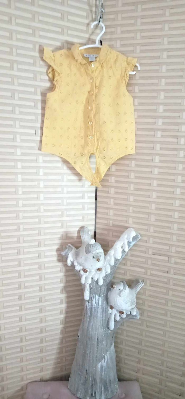 Chemisier manche courte jaune moutarde taille 4/5 ans marque primark