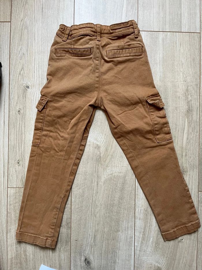Pantalon poches Kiabi 7 ans TBE - photo numéro 5