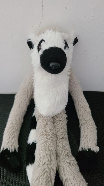 PELUCHE DOUDOU LÉMURIEN blanc gris