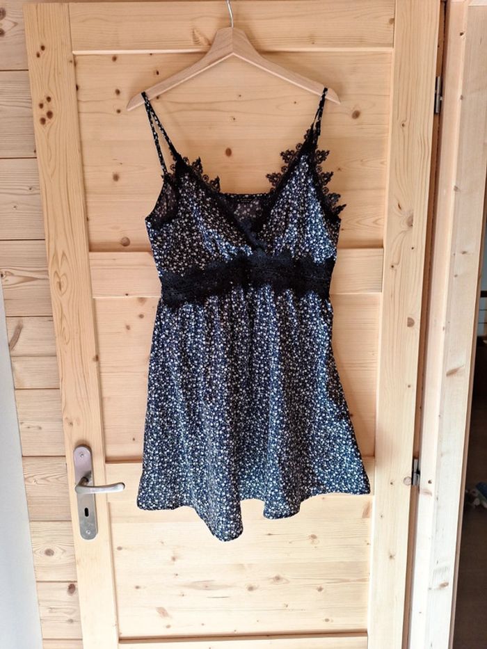 Robe dentelle