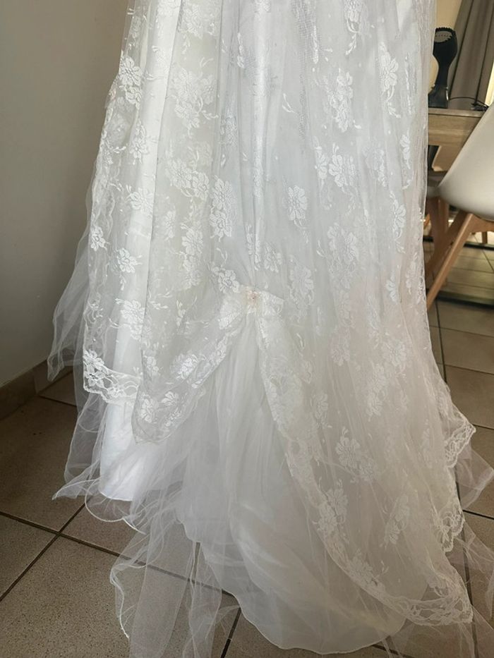 Robe de mariée dentelle créatrice T46 - photo numéro 6