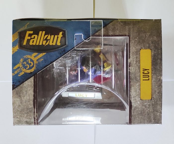 FALLOUT - Lucy & Nuka Cola - Figurine McFarlane 15cm - Édition Limitée - photo numéro 4