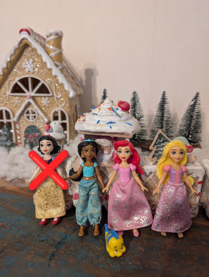 Lot 3 mini princesses mattel